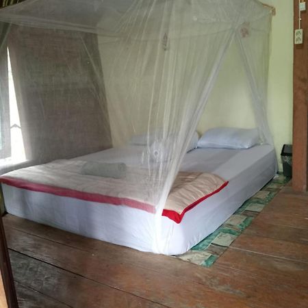 Landak River Guest House Only Trekking With Us Bukit Lawang Eksteriør bilde